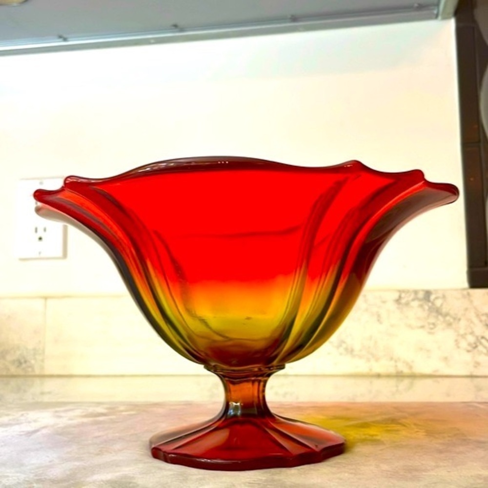 Amberina Glass Large 9.25” Pedestal Fruit Bowl Excellent Lightly Used Condition